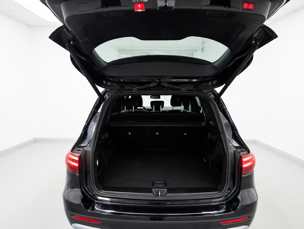 Used 2024 Mercedes-Benz GLB 250 image 18