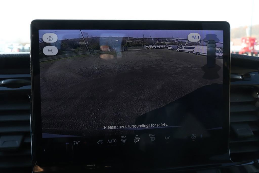 Used 2023 Ford Transit 350 XLT image 17