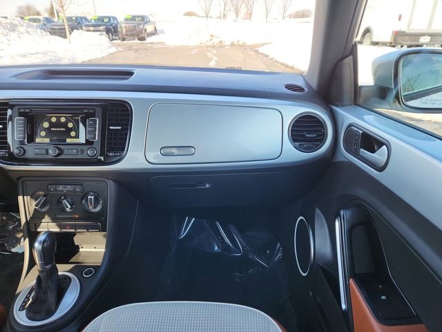 Used 2015 Volkswagen Beetle 1.8T Classic image 21