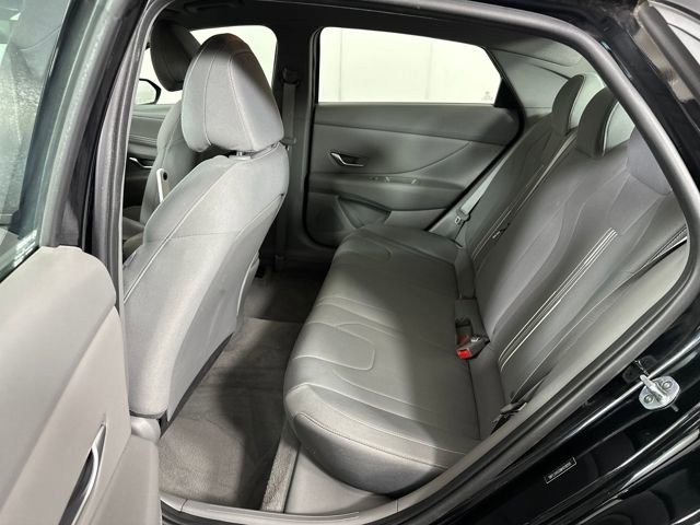 Used 2021 Hyundai Elantra SEL w/ Convenience Package image 25