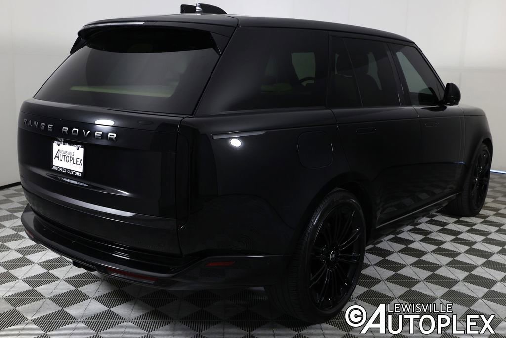 Used 2024 Land Rover Range Rover SE image 5