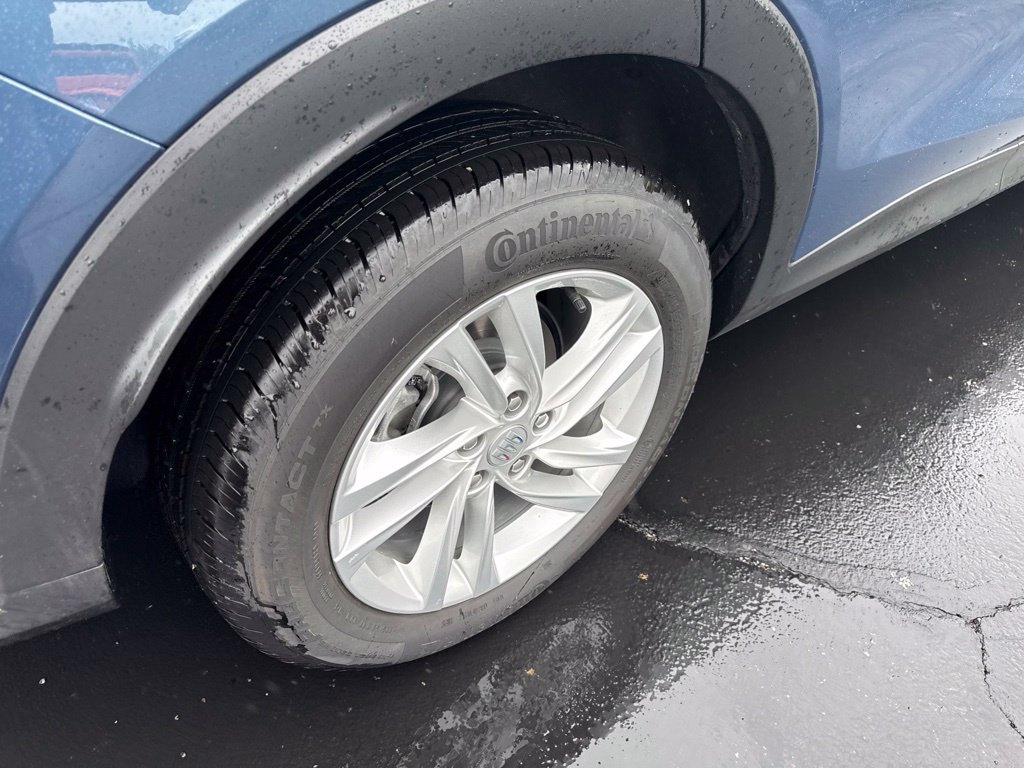 Used 2025 Buick Envista Preferred FWD image 22