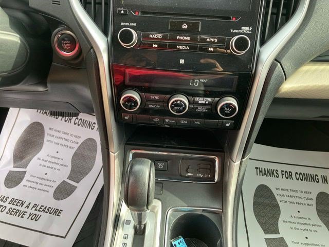 Used 2020 Subaru Ascent Premium w/ Convenience Package AWD/4WD image 16