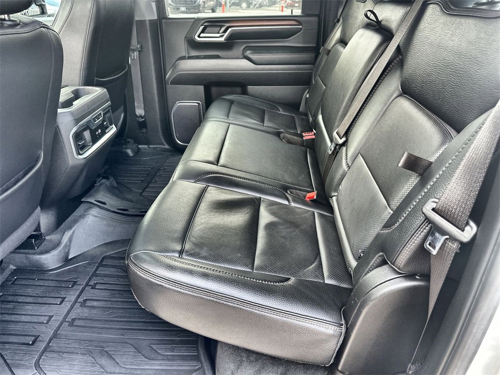 Used 2024 GMC Sierra 2500 Denali w/ Denali Reserve Package image 16