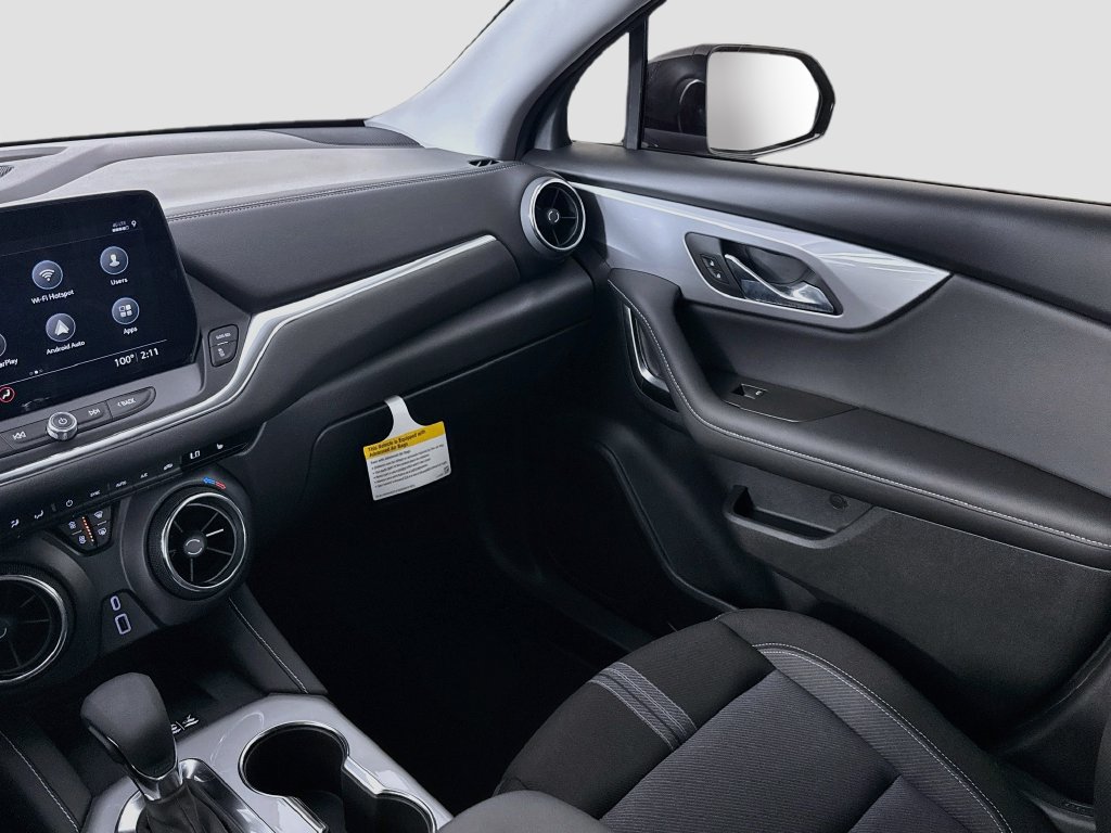 New 2026 Chevrolet Blazer LT w/ Convenience Package FWD image 24