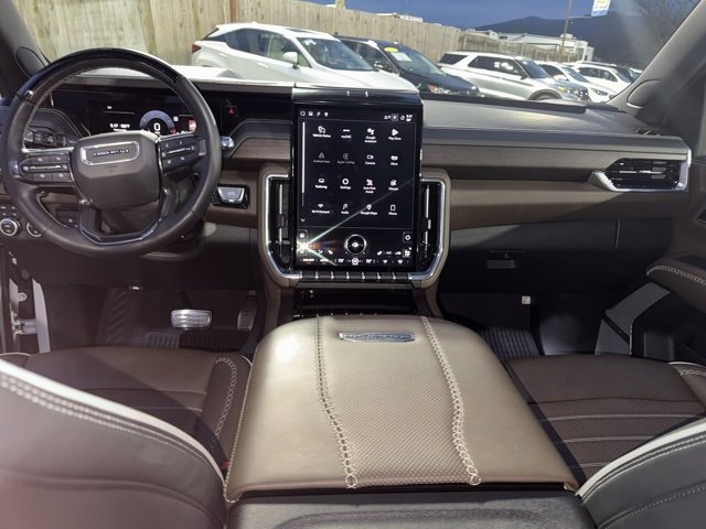 Certified 2025 GMC Yukon XL Denali Ultimate image 19
