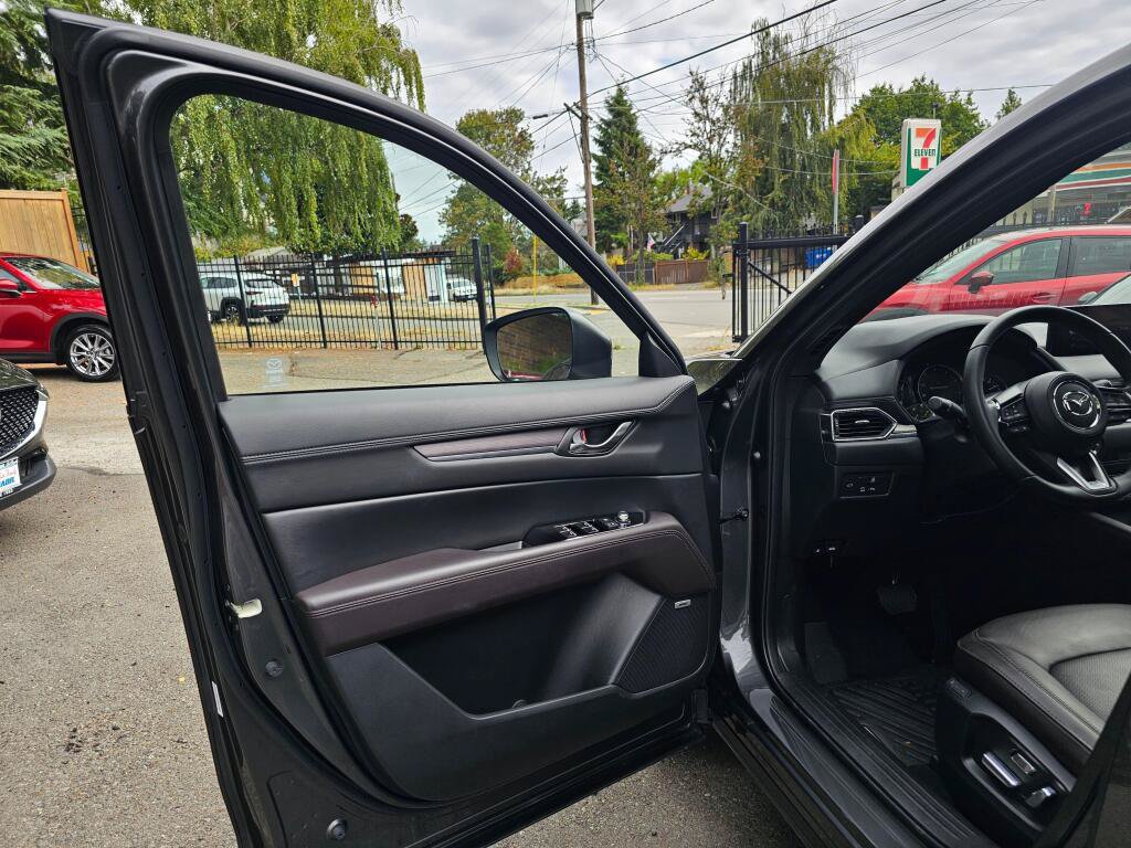 Certified 2022 MAZDA CX-5 Signature AWD/4WD image 19
