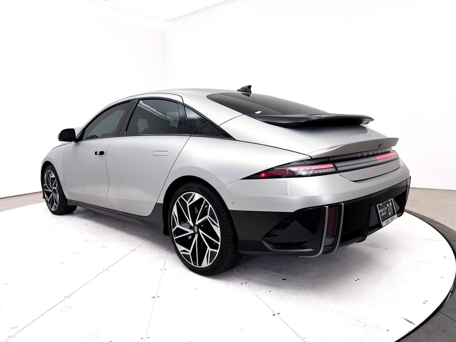 Used 2023 Hyundai Ioniq 6 Limited AWD/4WD image 18