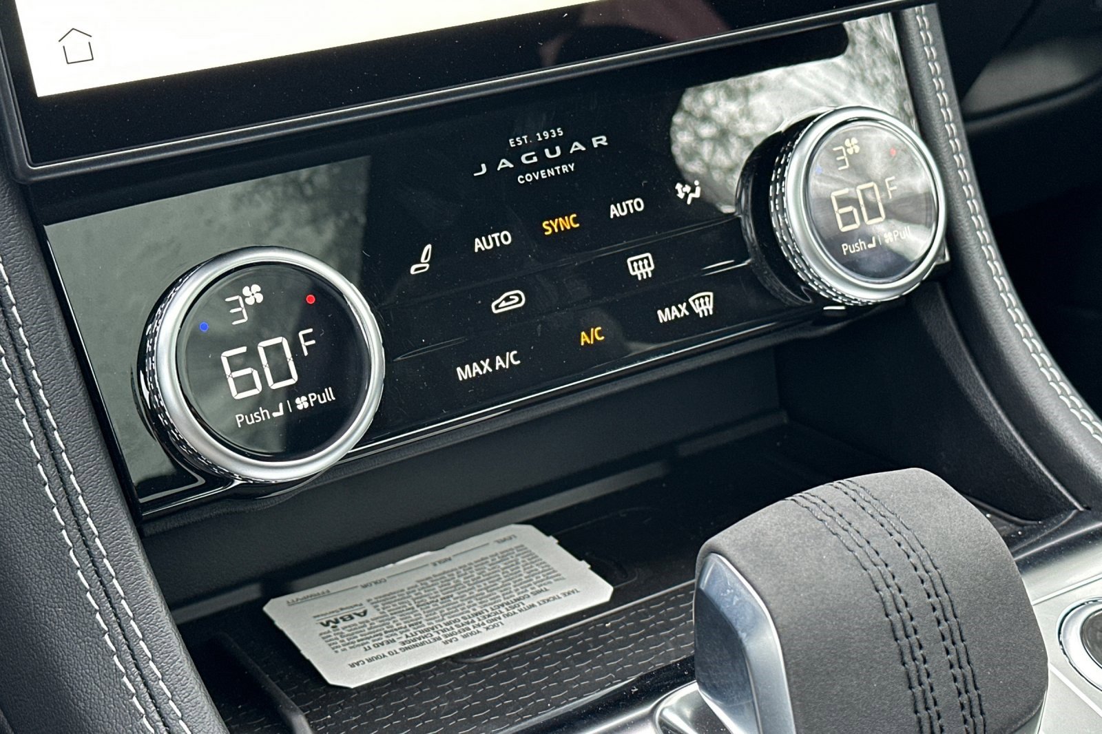 New 2024 Jaguar F-PACE R-Dynamic S image 21