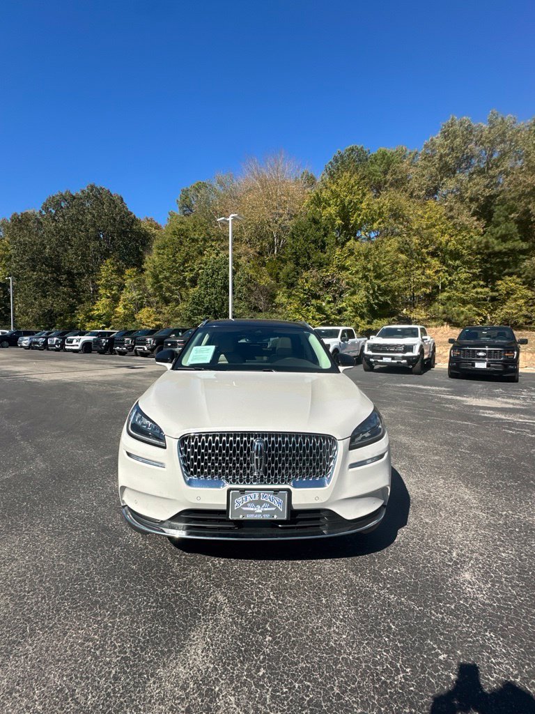 Used 2021 Lincoln Corsair FWD w/ Premium Package image 9