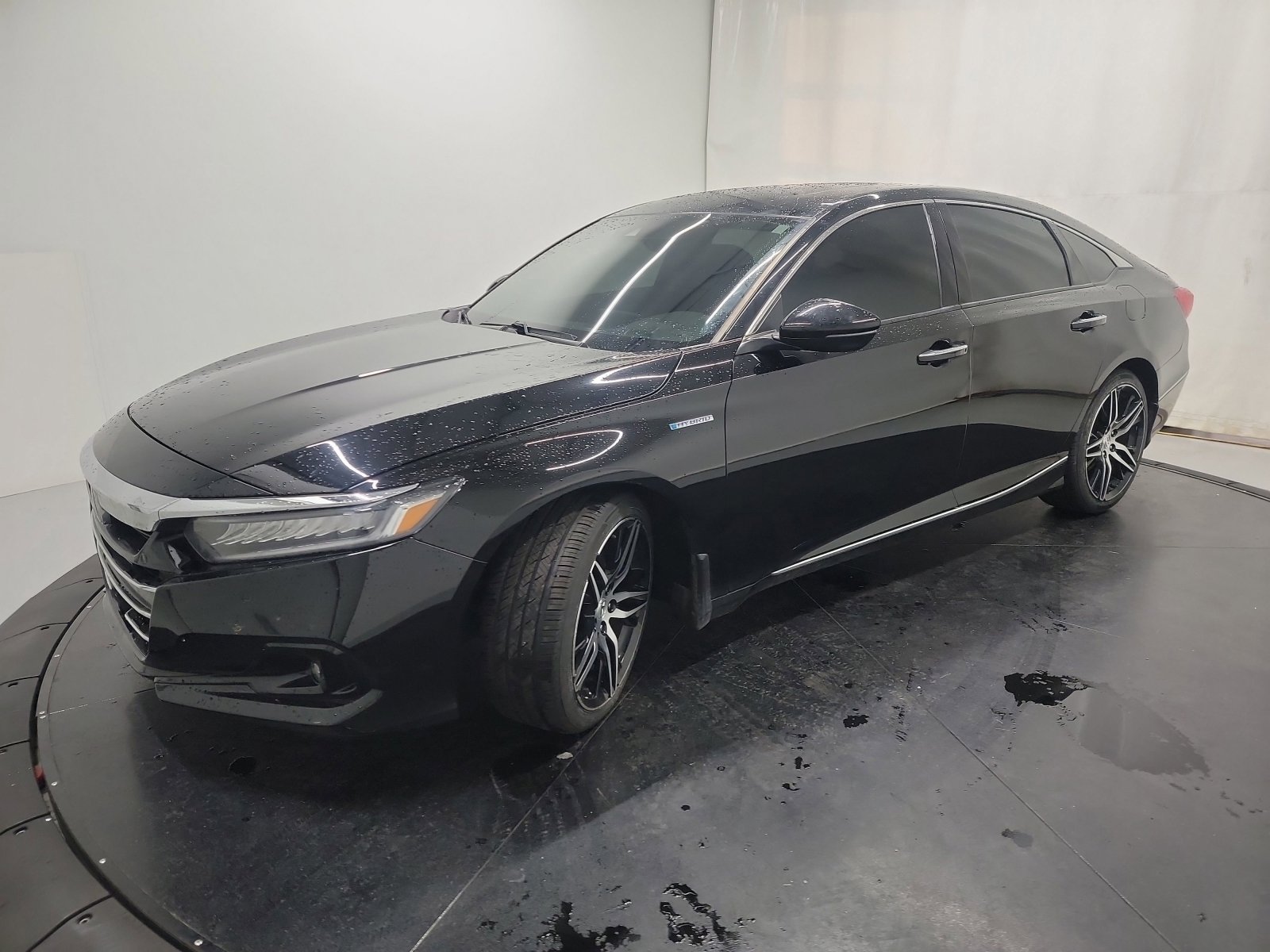 Certified 2021 Honda Accord Touring image 3