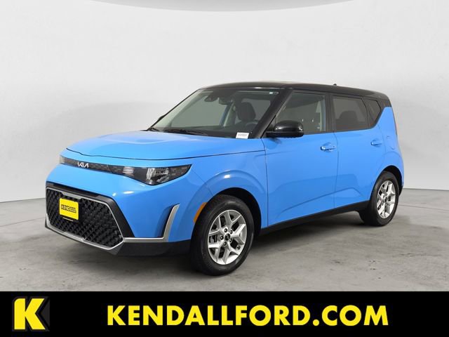 Used 2023 Kia Soul S FWD image 1