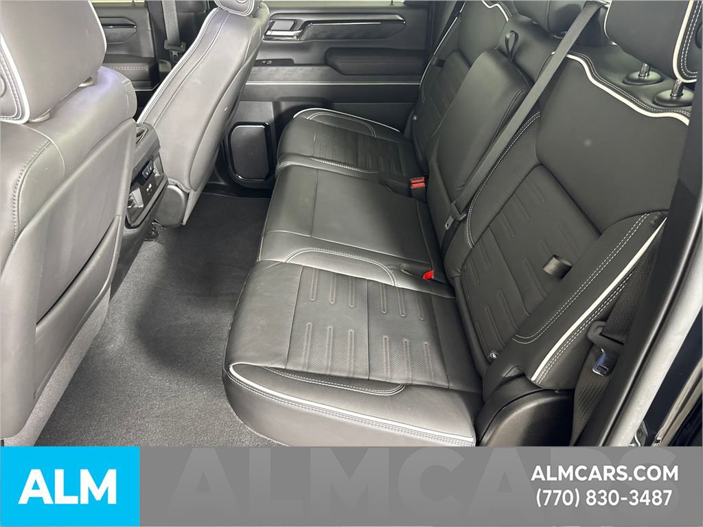 Used 2025 GMC Sierra 2500 AT4X image 23