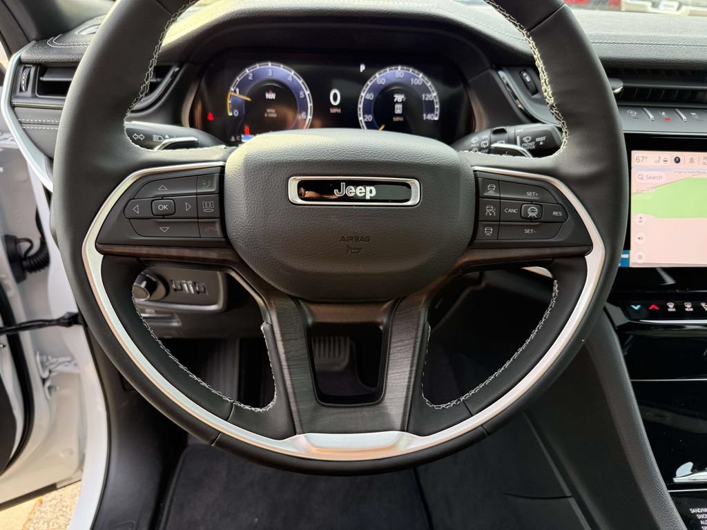 New 2026 Jeep Grand Cherokee Altitude AWD/4WD image 20