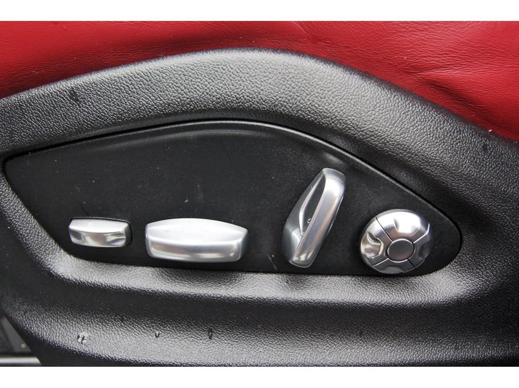 Used 2021 Porsche Cayenne AWD/4WD image 26