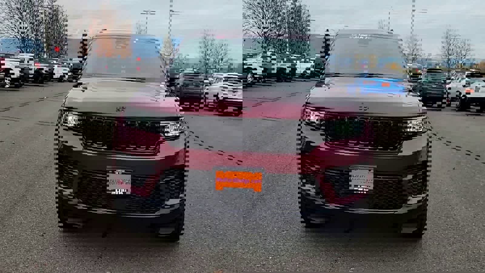 New 2025 Jeep Grand Cherokee Altitude image 3