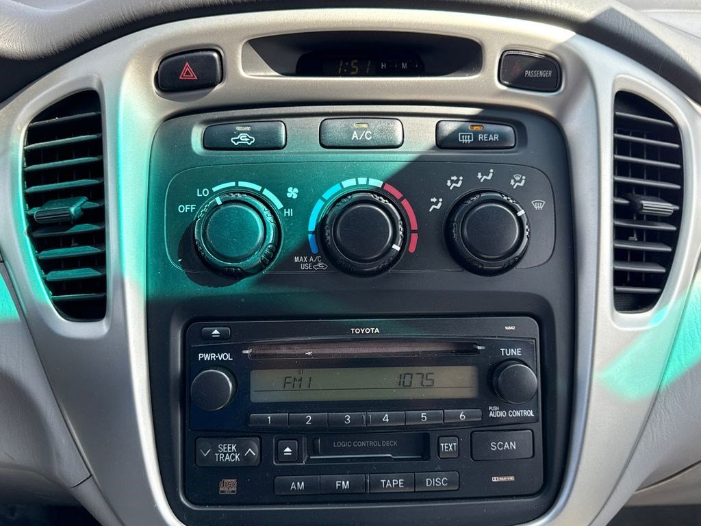 Used 2005 Toyota Highlander V6 image 26