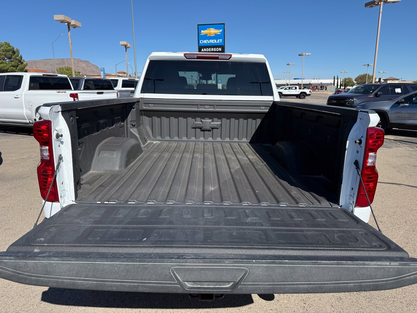 Certified 2024 Chevrolet Silverado 2500 LT AWD/4WD image 35