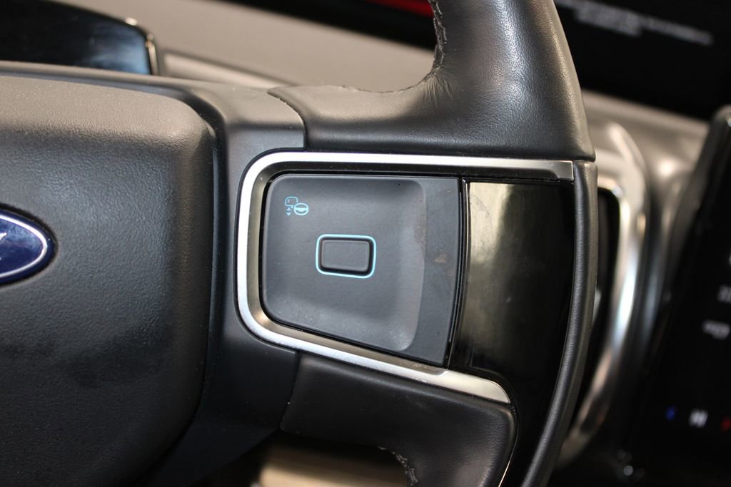 Used 2025 Ford Expedition Platinum image 24