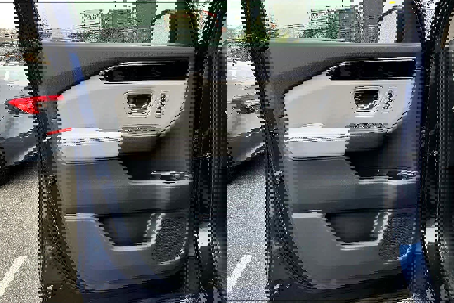 Used 2023 Honda Pilot Touring image 22