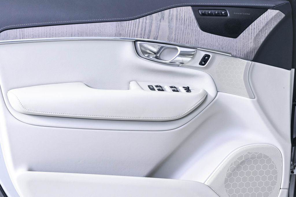 Certified 2022 Volvo XC90 T6 Inscription AWD/4WD image 8