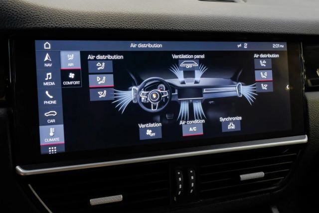 Used 2019 Porsche Cayenne AWD/4WD image 33