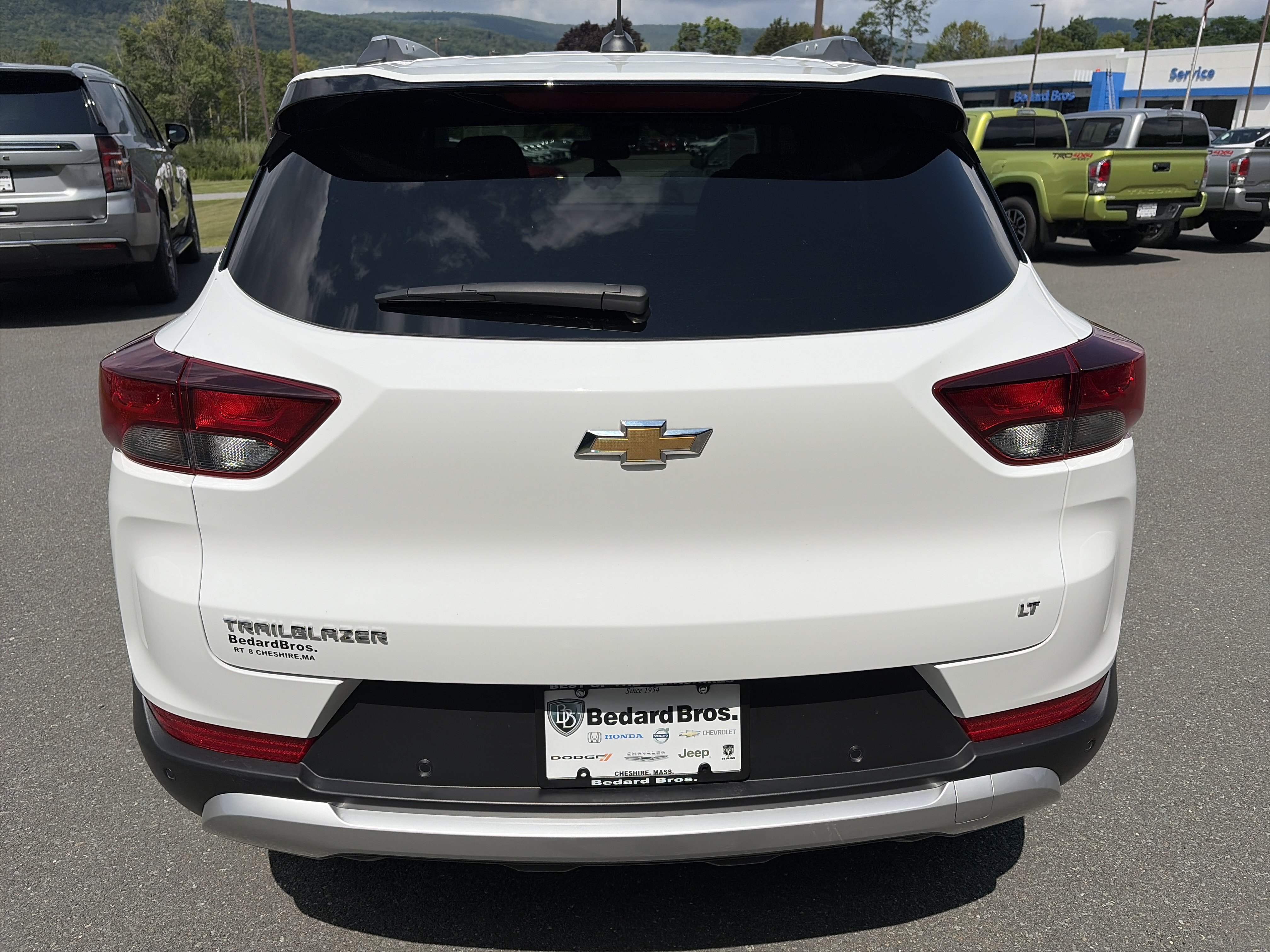 Certified 2024 Chevrolet TrailBlazer LT w/ LT Cold Weather Package FWD image 4