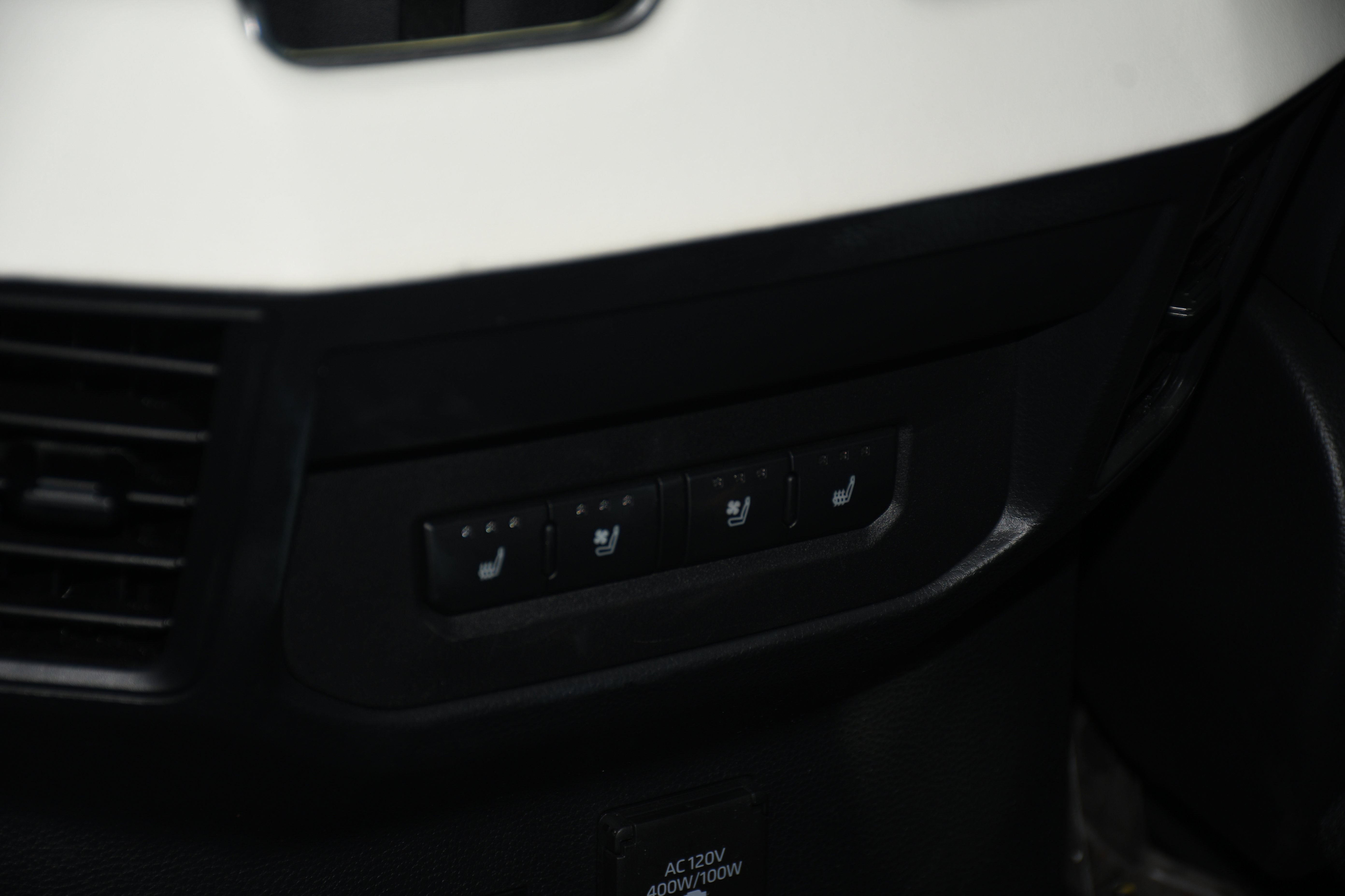 Used 2023 Toyota Tundra Capstone image 19