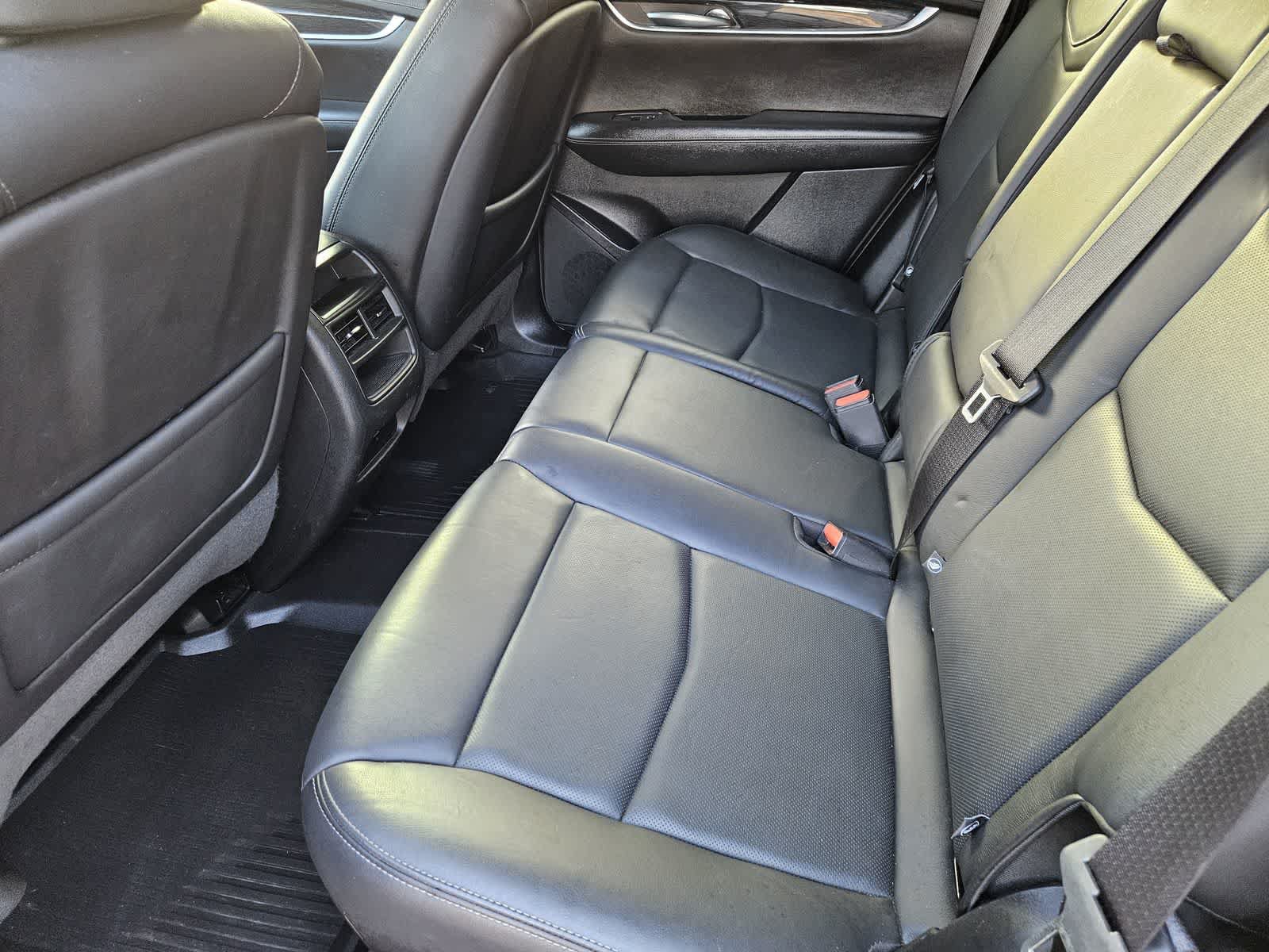 Used 2020 Cadillac XT5 Premium Luxury FWD image 29
