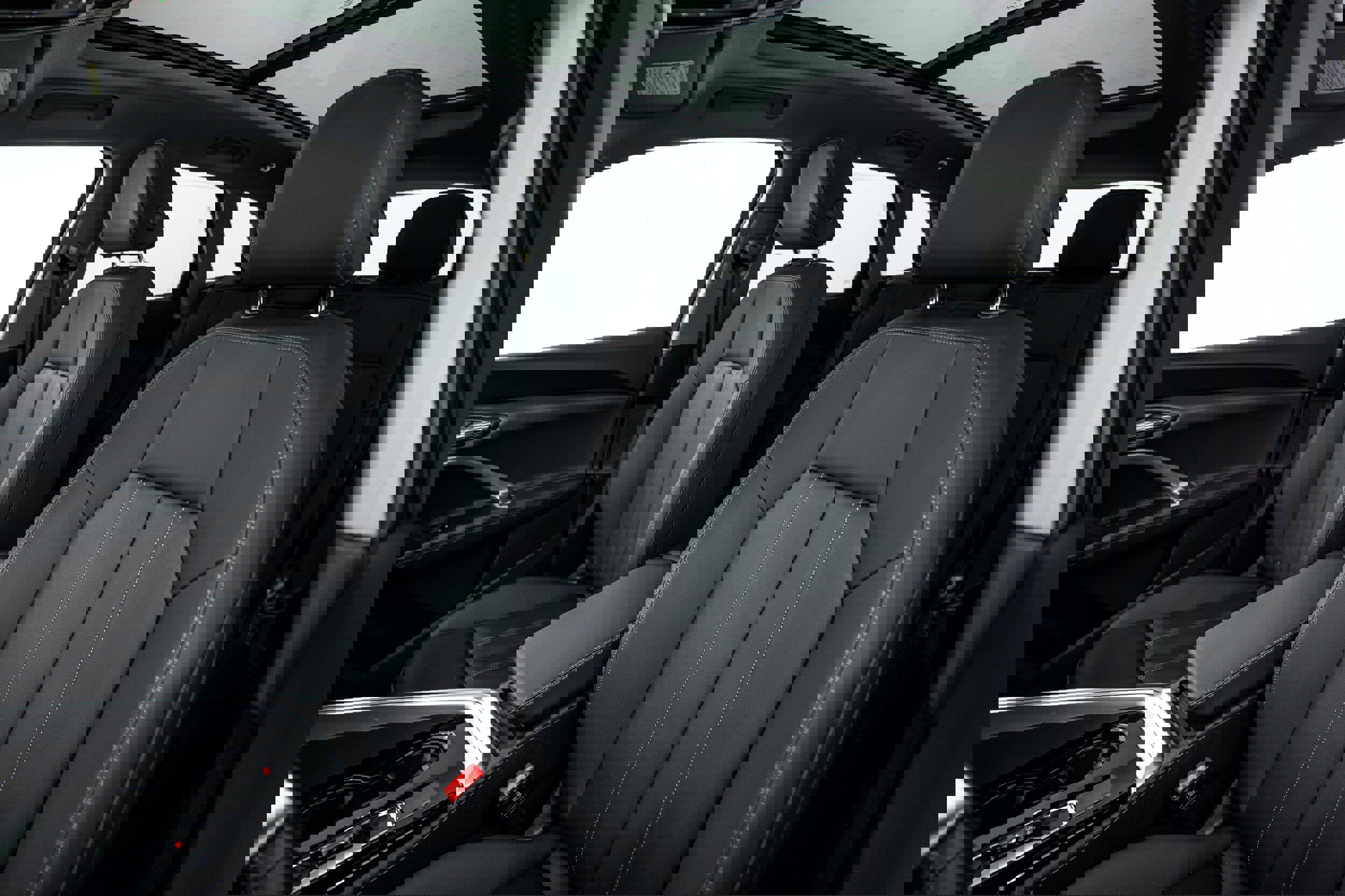 Certified 2025 Audi Q5 Premium w/ Convenience Package image 15