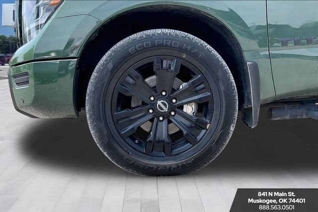 Used 2024 Nissan Titan SV w/ SV Bronze Edition Package AWD/4WD image 33