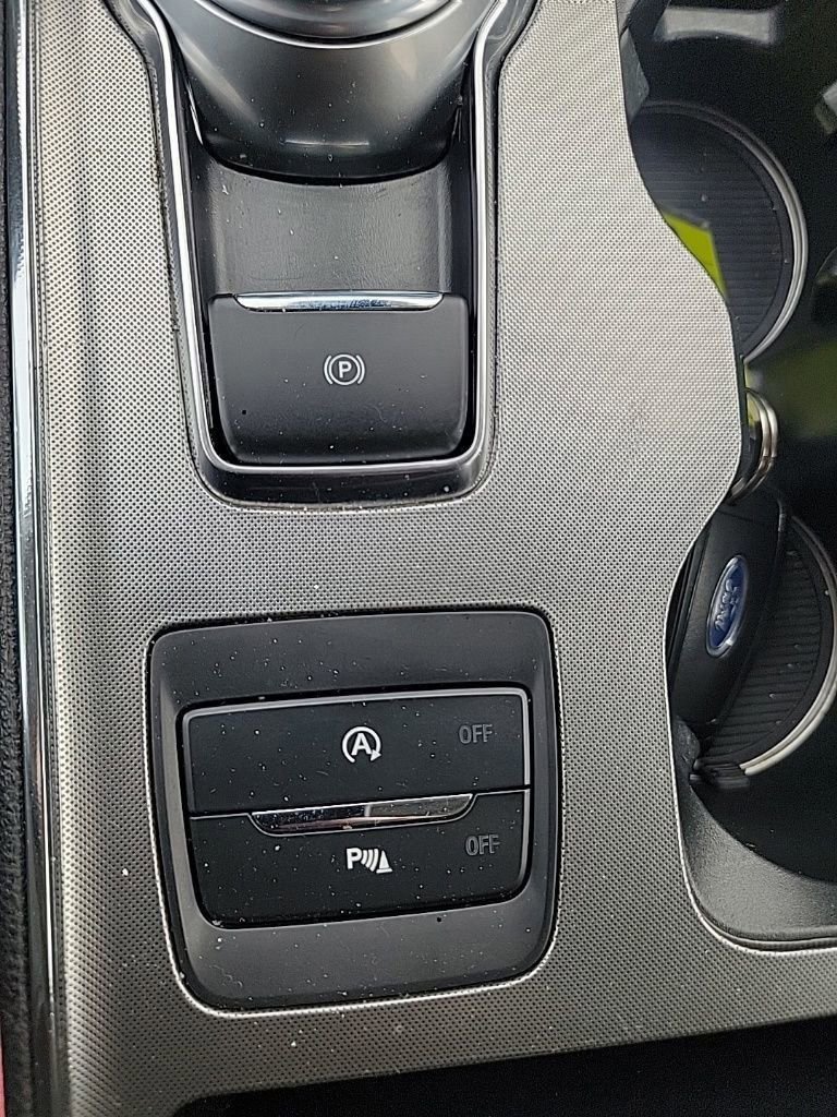 Used 2022 Ford Edge Titanium image 45