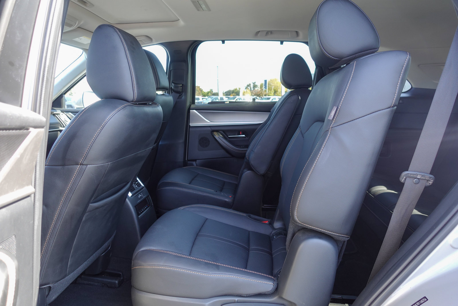 Certified 2024 MAZDA CX-90 Plug-In Hybrid w/ Preferred AWD/4WD image 14