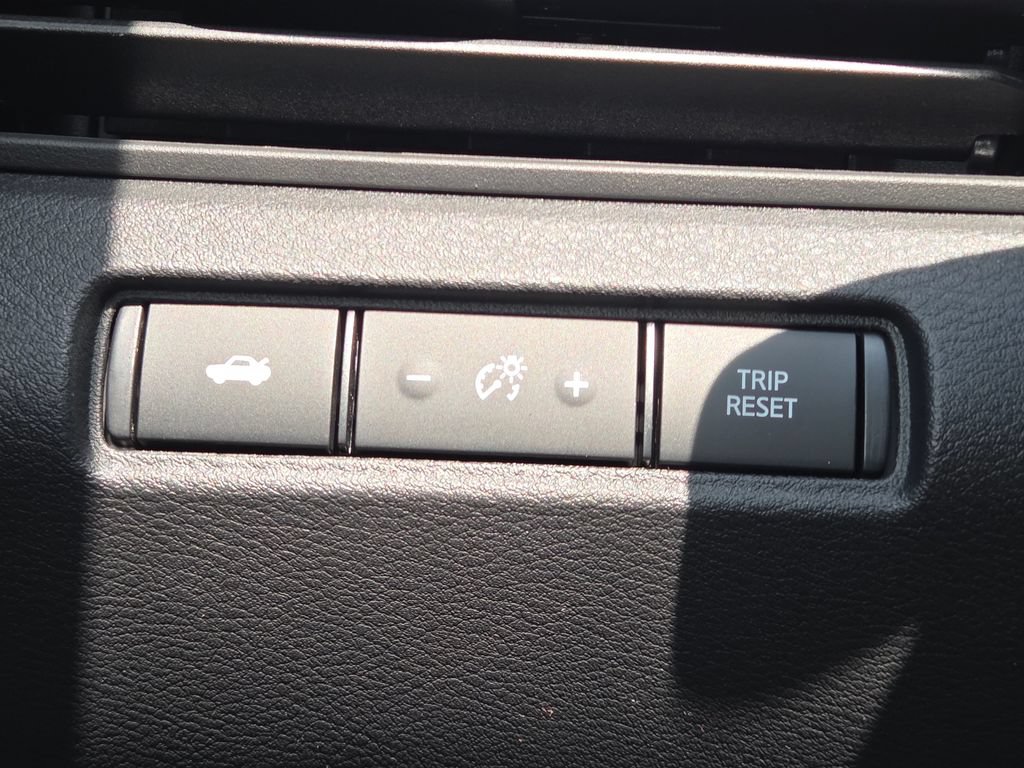 New 2026 Nissan Altima 2.5 SV w/ SV Special Edition Package FWD image 10