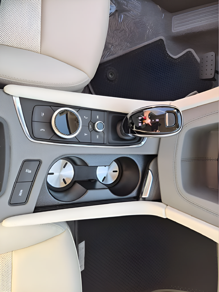 New 2026 Cadillac XT5 Premium Luxury w/ Driver Assist Package FWD image 46