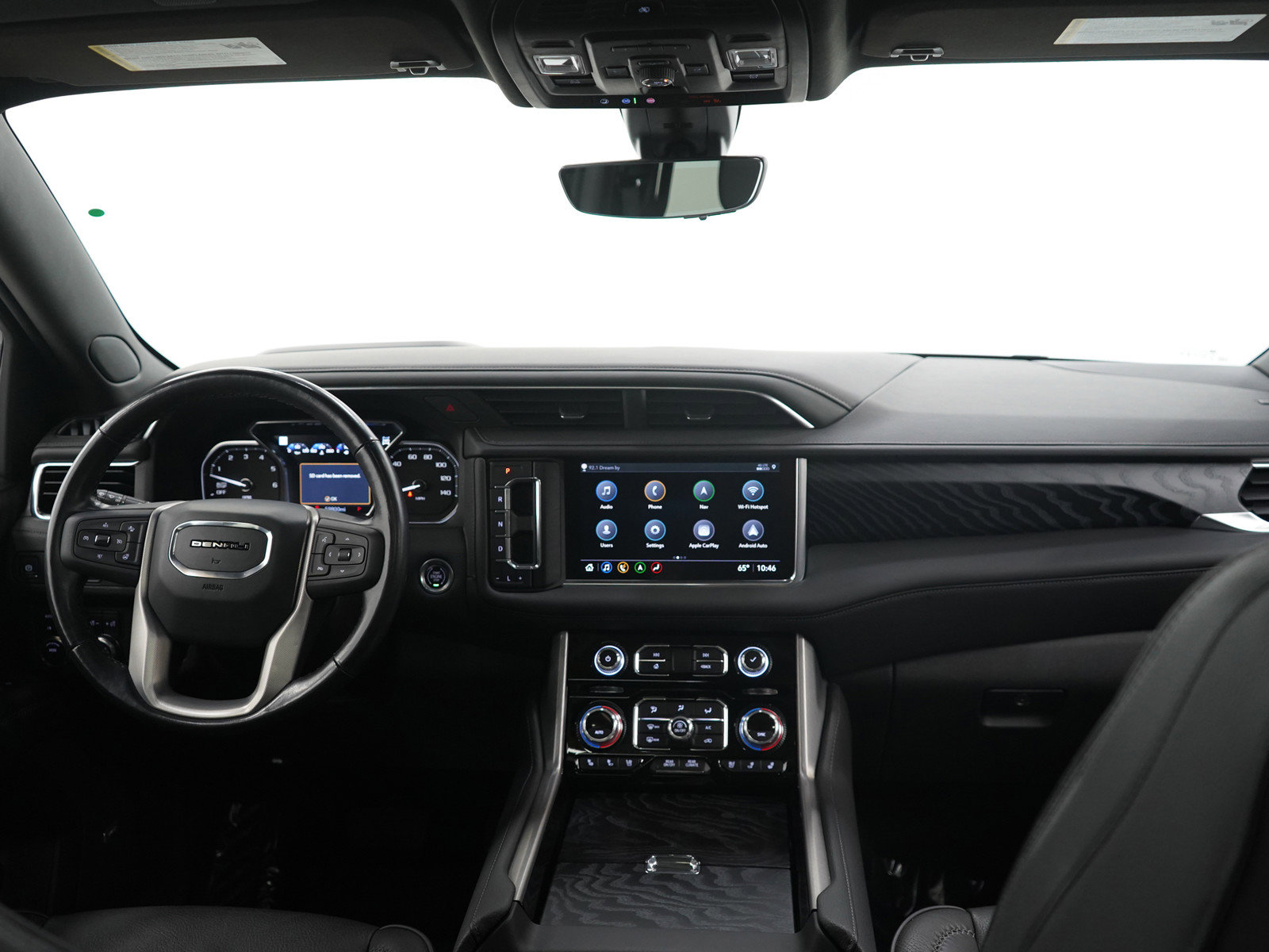 Used 2021 GMC Yukon Denali w/ Denali Premium Package image 14