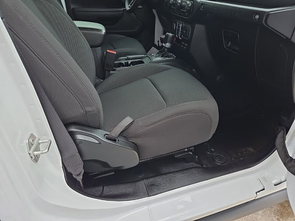 Used 2023 Jeep Wrangler Unlimited image 82