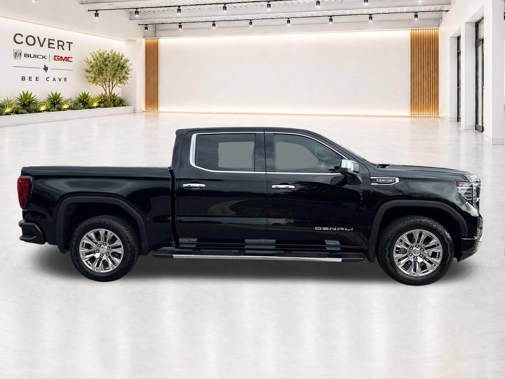 Used 2025 GMC Sierra 1500 Denali w/ Technology Package AWD/4WD image 13