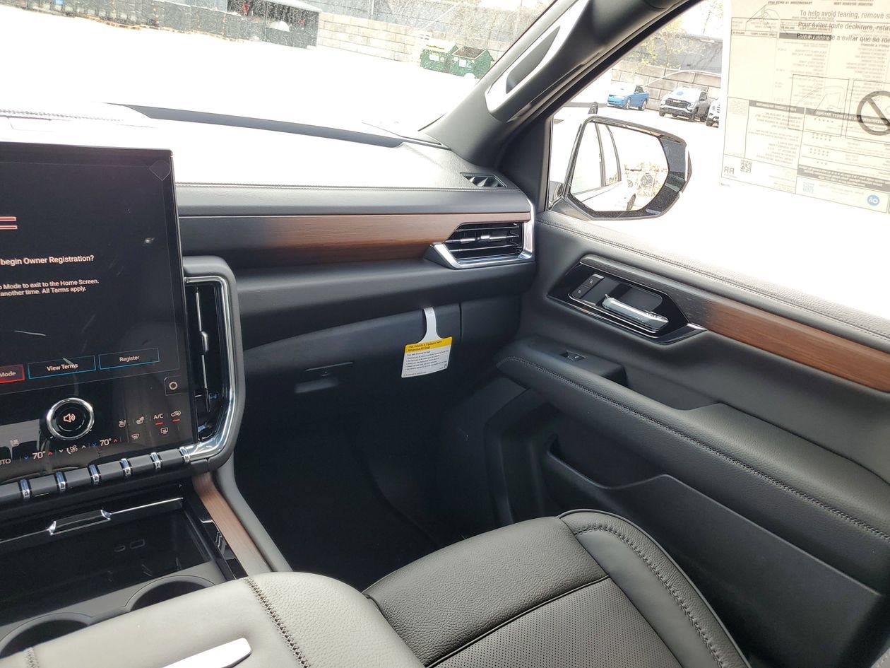New 2026 GMC Yukon XL Denali w/ Sun & Power Step Package AWD/4WD image 15