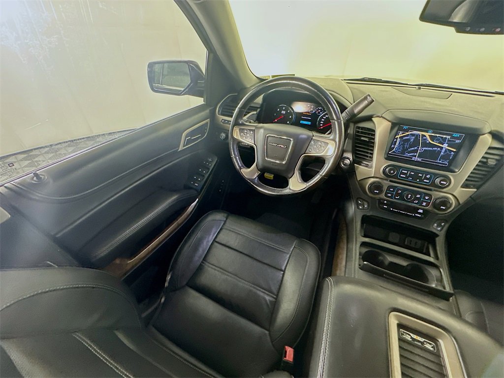 Used 2018 GMC Yukon XL Denali w/ Enhanced Security Package image 9