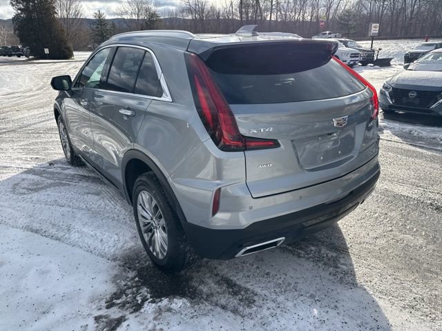Used 2024 Cadillac XT4 Premium Luxury image 21