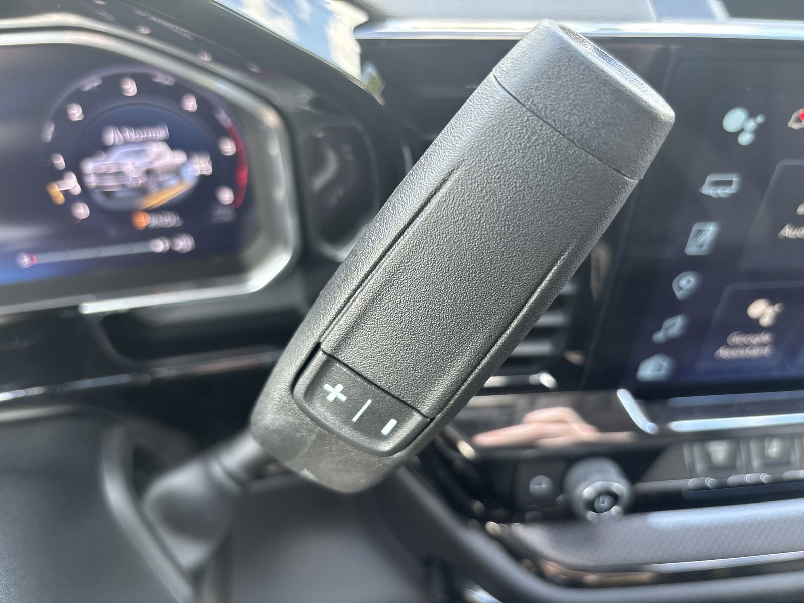 New 2026 Chevrolet Silverado 2500 ZR2 AWD/4WD image 19