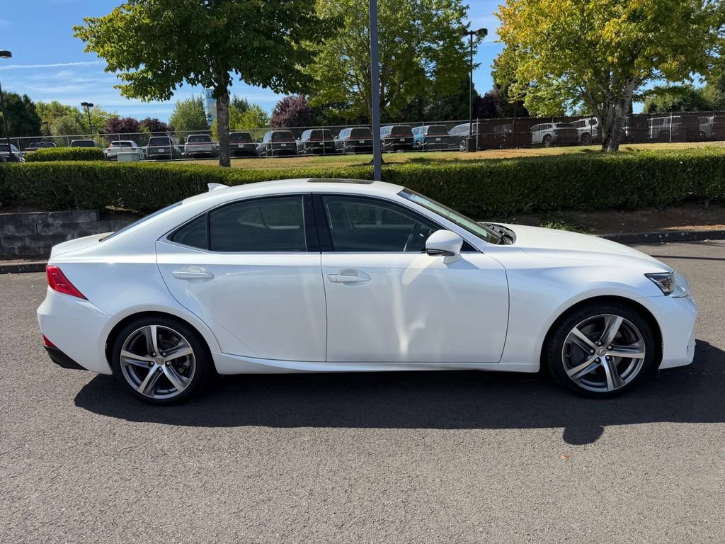 Used 2018 Lexus IS 300 AWD w/ Comfort Package image 9