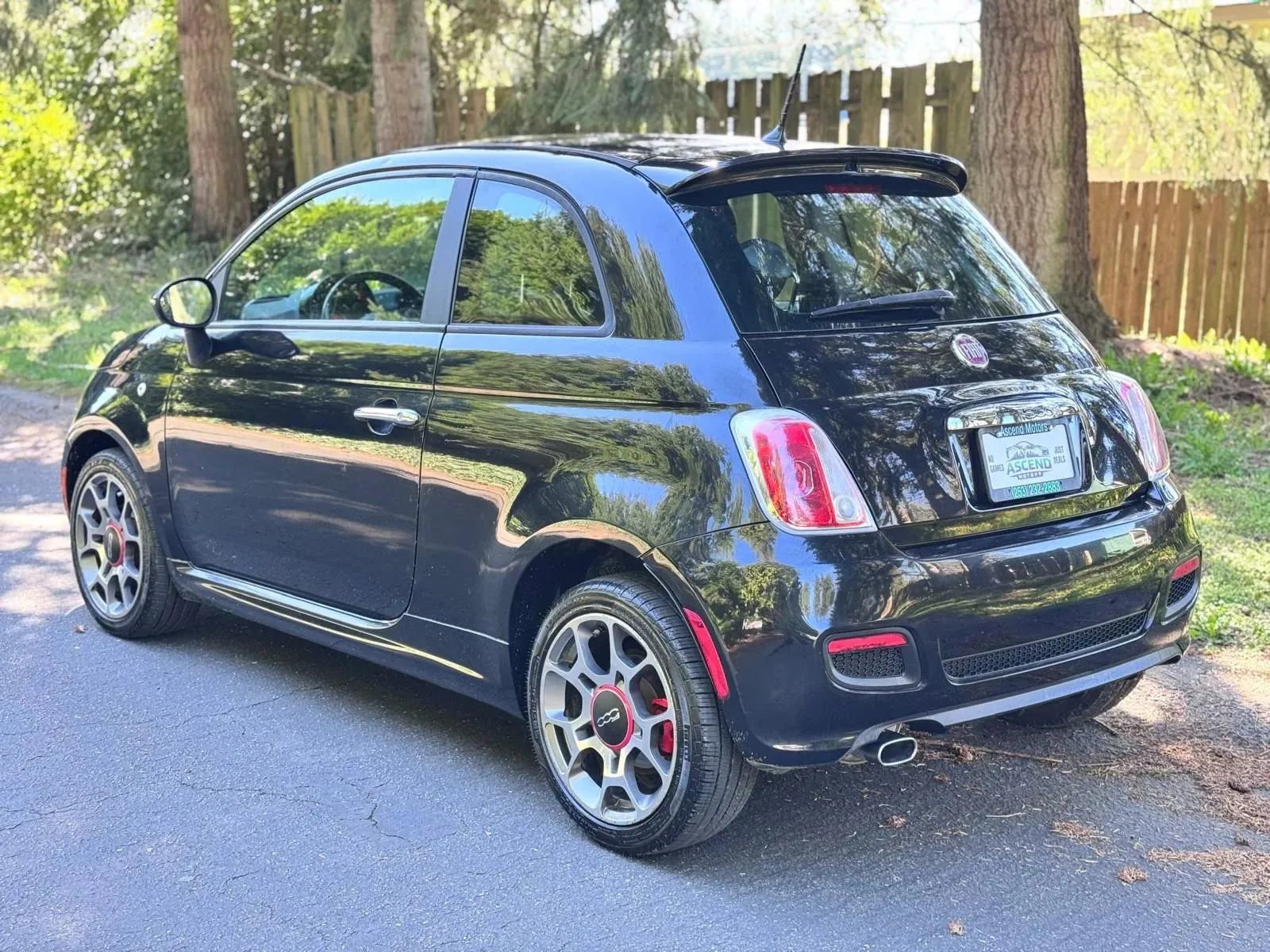 Used 2013 FIAT 500 Sport FWD image 3