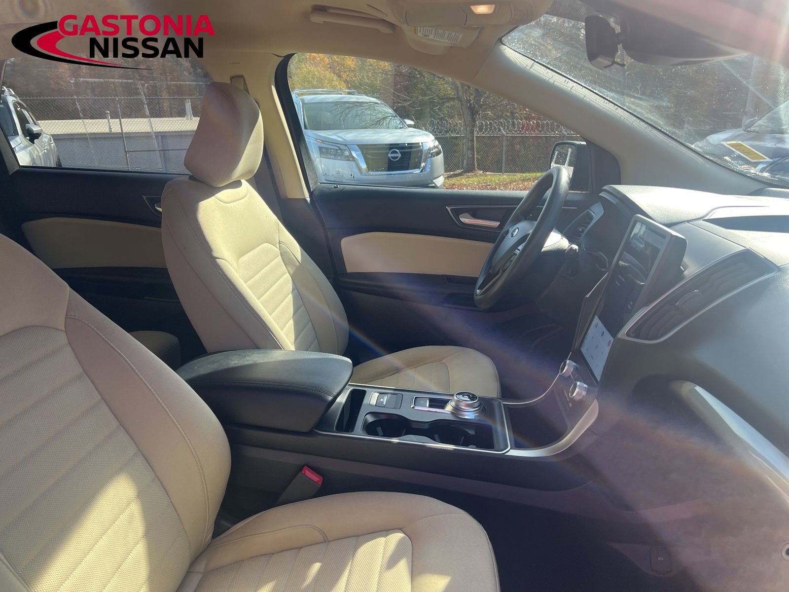 Used 2022 Ford Edge SE image 22