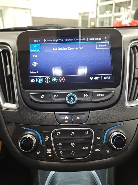 Used 2021 Chevrolet Malibu LT image 20