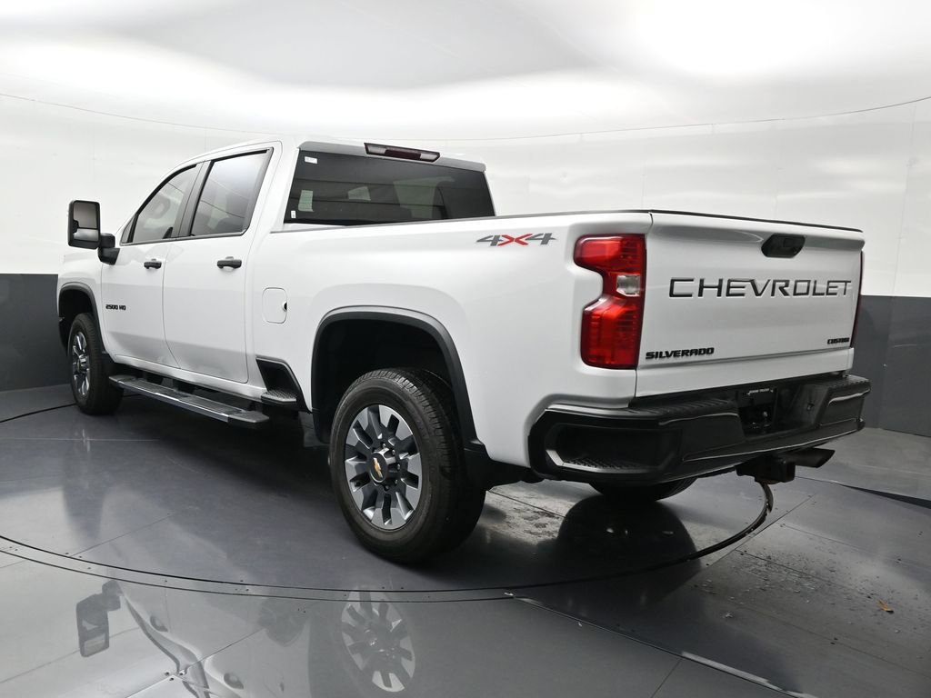 Used 2023 Chevrolet Silverado 2500 Custom w/ Custom Convenience Package AWD/4WD image 3