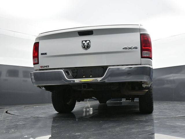 Used 2022 RAM 1500 Classic SLT AWD/4WD image 53