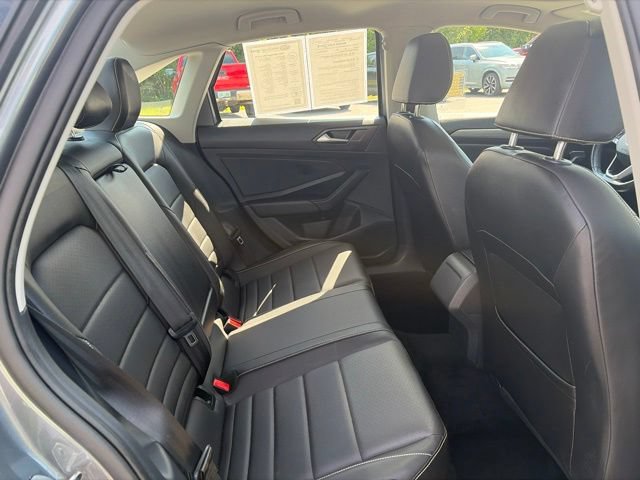 Used 2024 Volkswagen Jetta SE FWD image 31