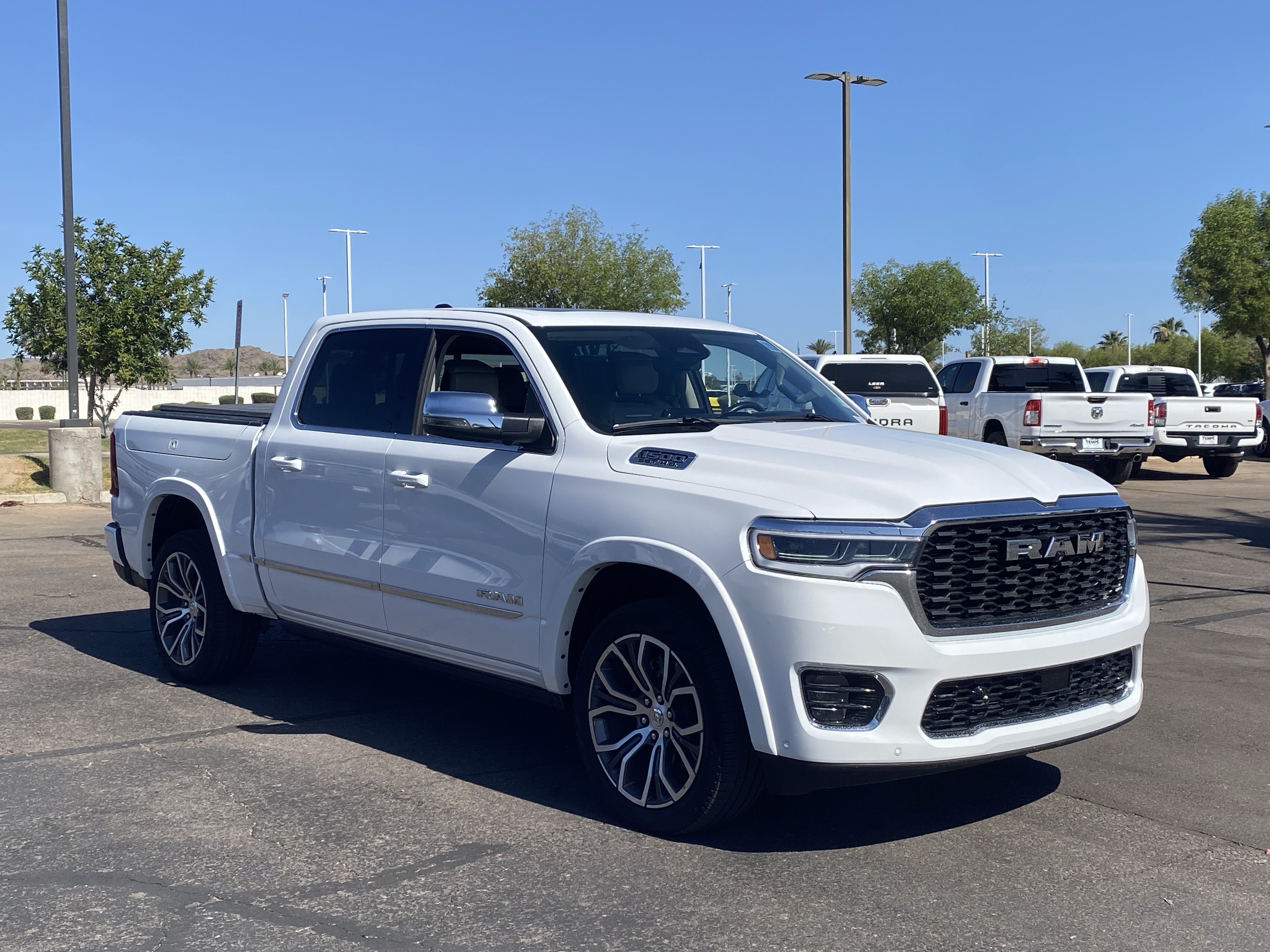 Certified 2025 RAM 1500 Tungsten w/ Trailer Tow Group AWD/4WD image 7